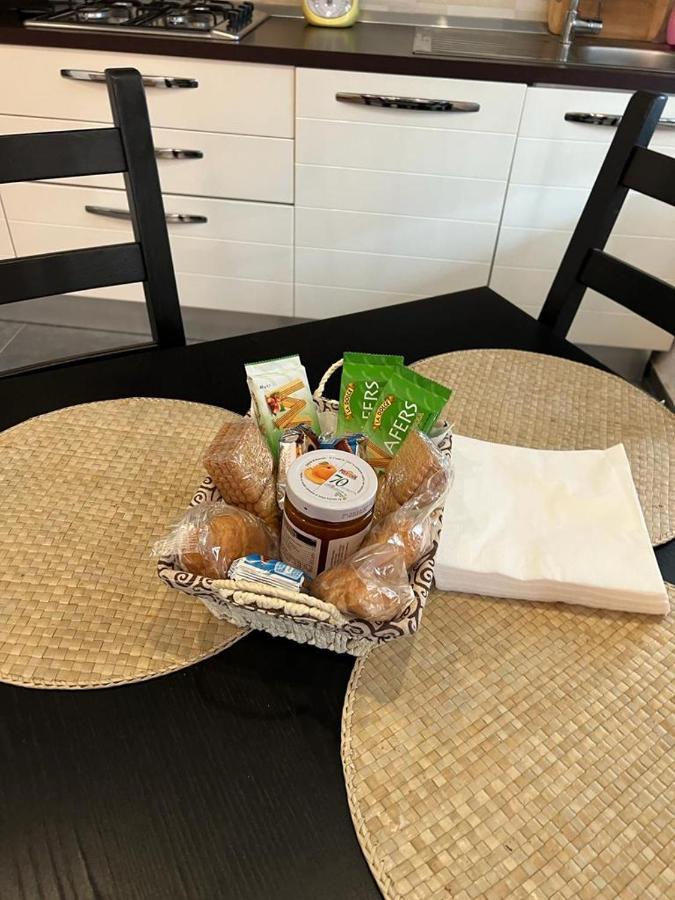 Free ParkingAppartamento Angolo Di Relax!!! Rivoli  Ngoại thất bức ảnh