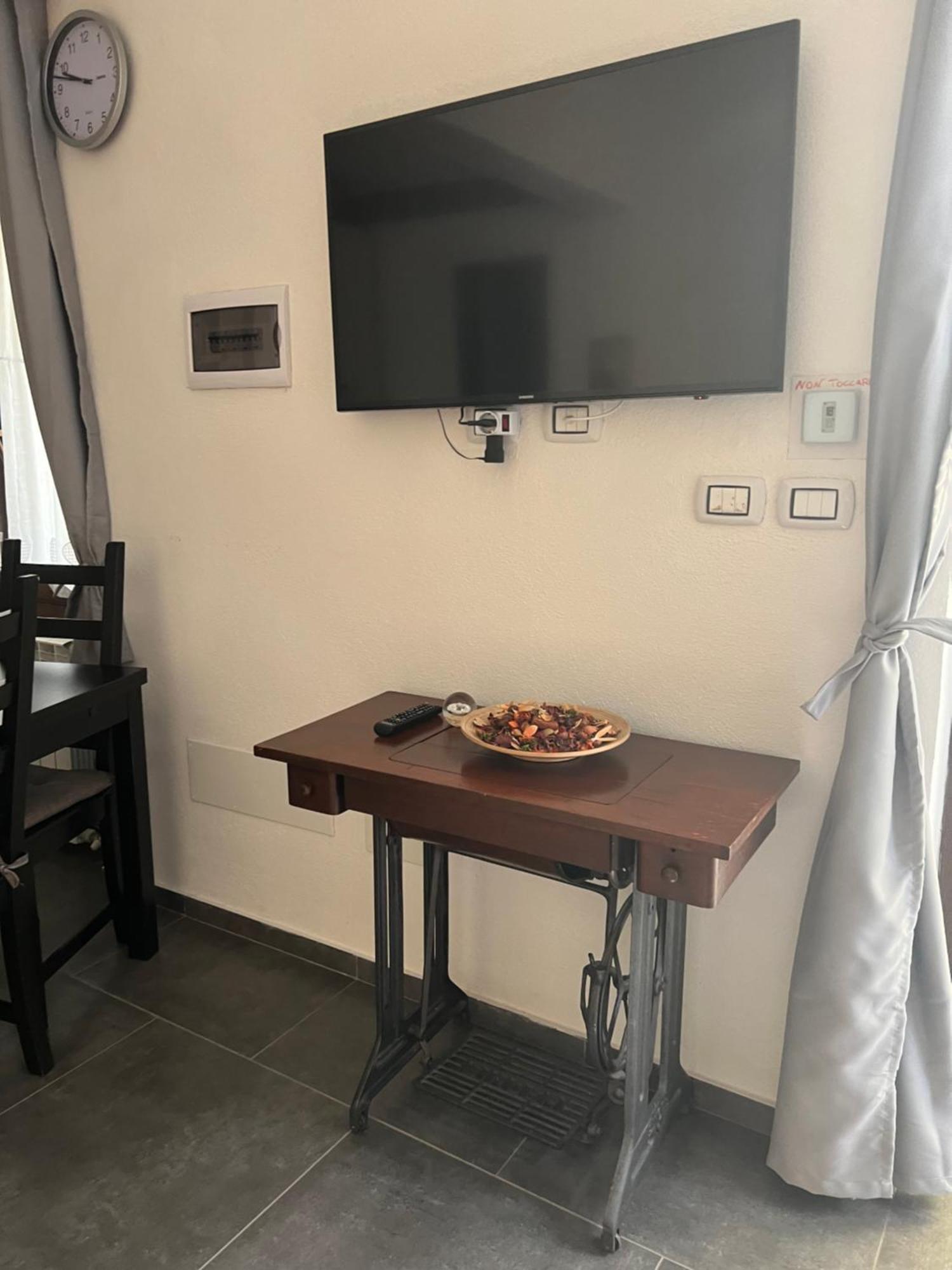 Free ParkingAppartamento Angolo Di Relax!!! Rivoli  Ngoại thất bức ảnh